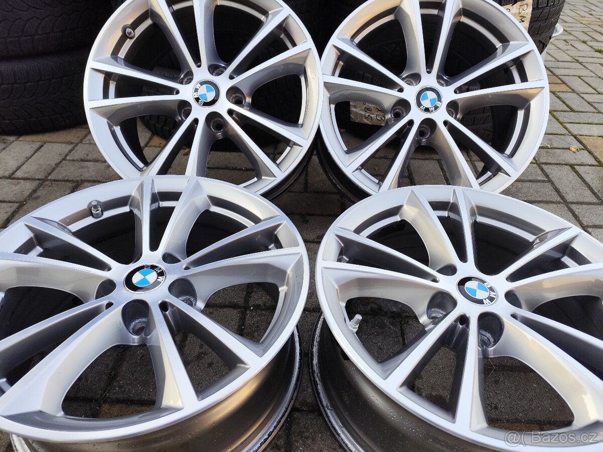 ALU 5x112 r17 BMW/VW/AUDI + ZÁNOVNÍ SADA