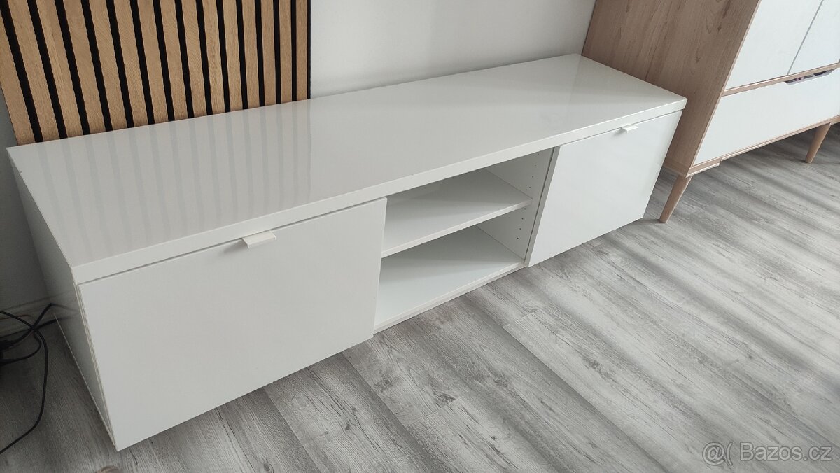 TV stolek, skříňka
