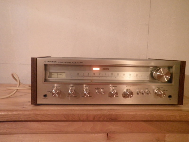 PIONEER SX 550