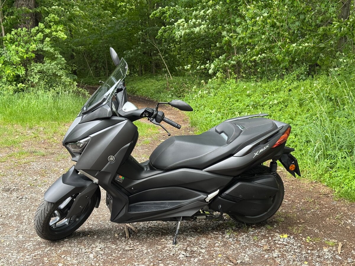 Yamaha Xmax 300