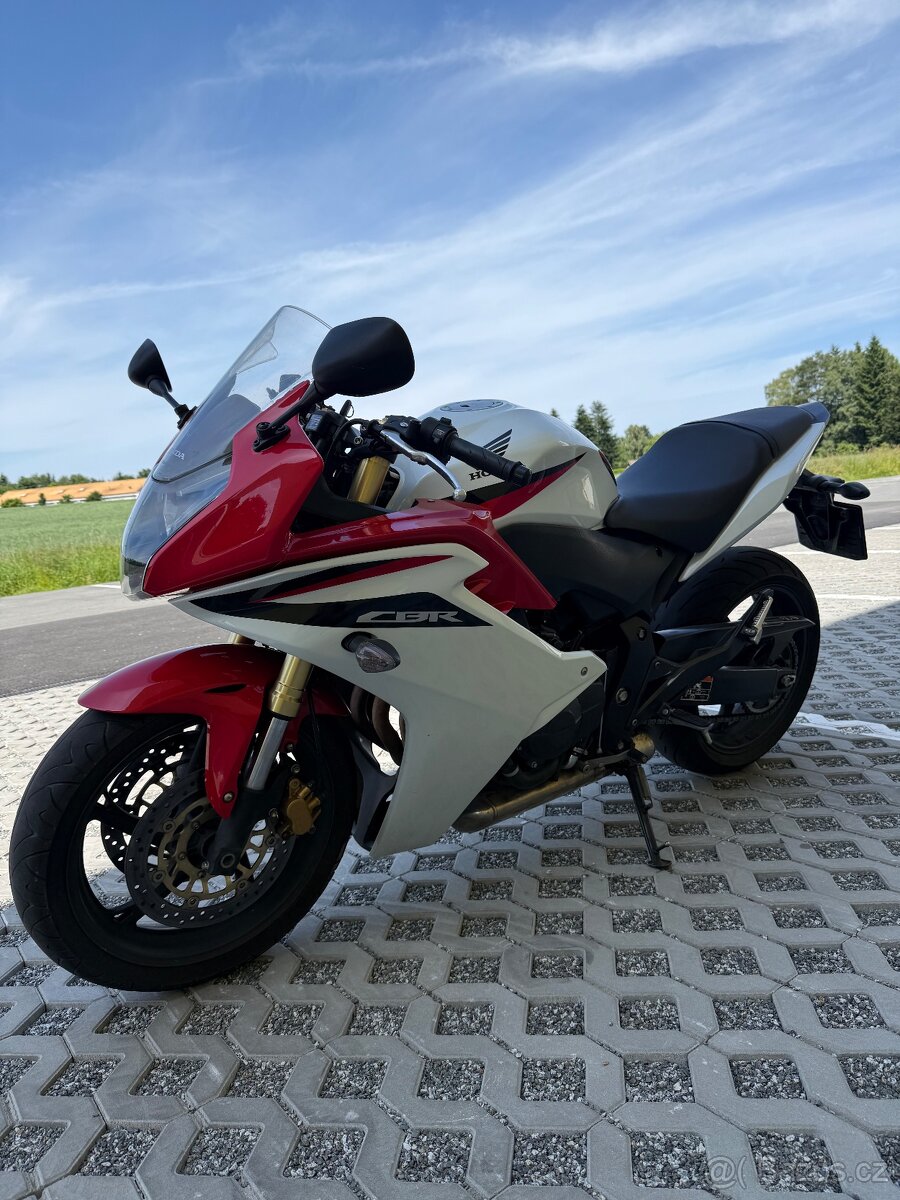 Honda cbr 600f 75kw 2013 odpočet DPH původ ČR