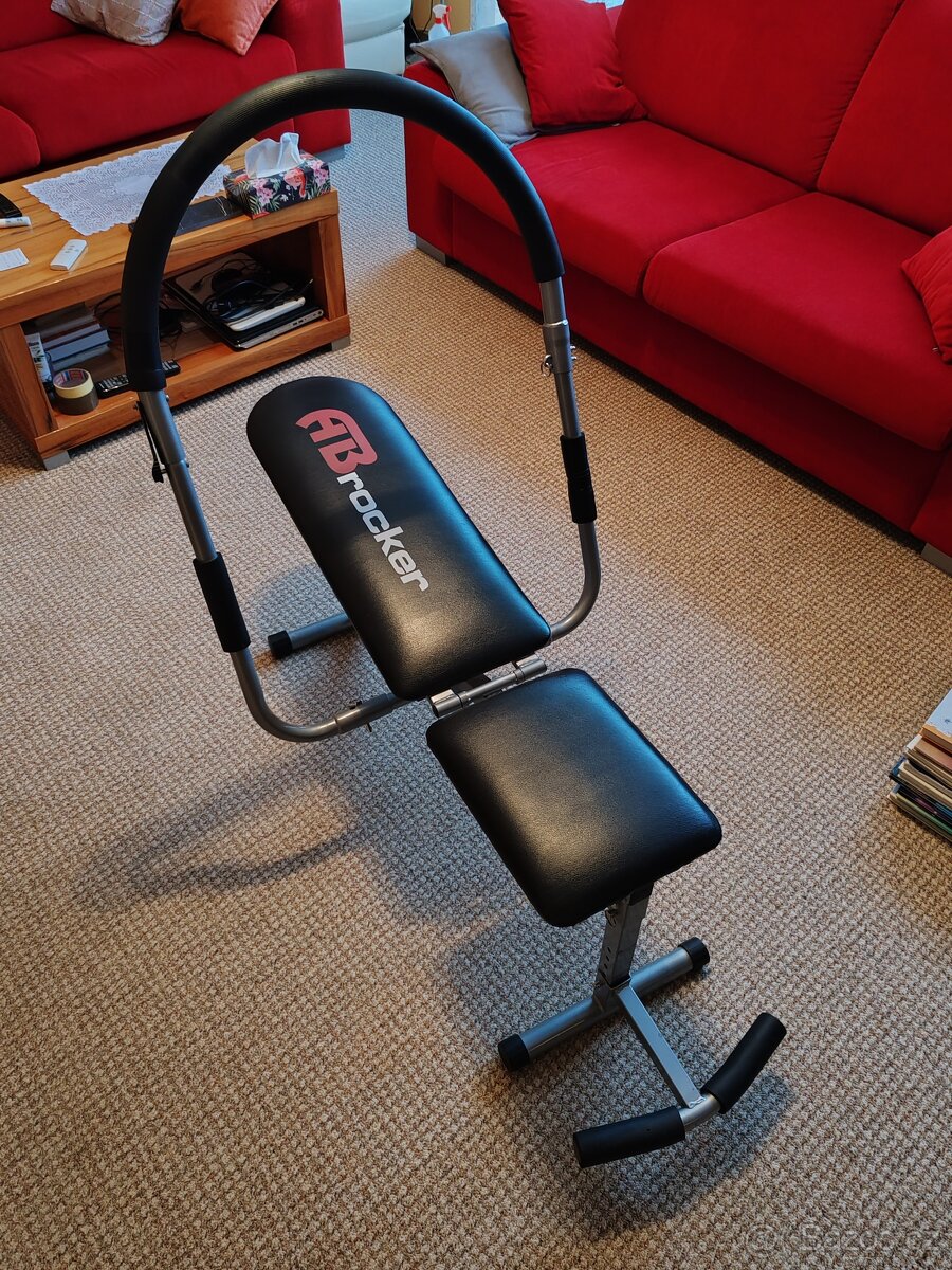 fitness lavice, cvičící lavice, posilovací stroj