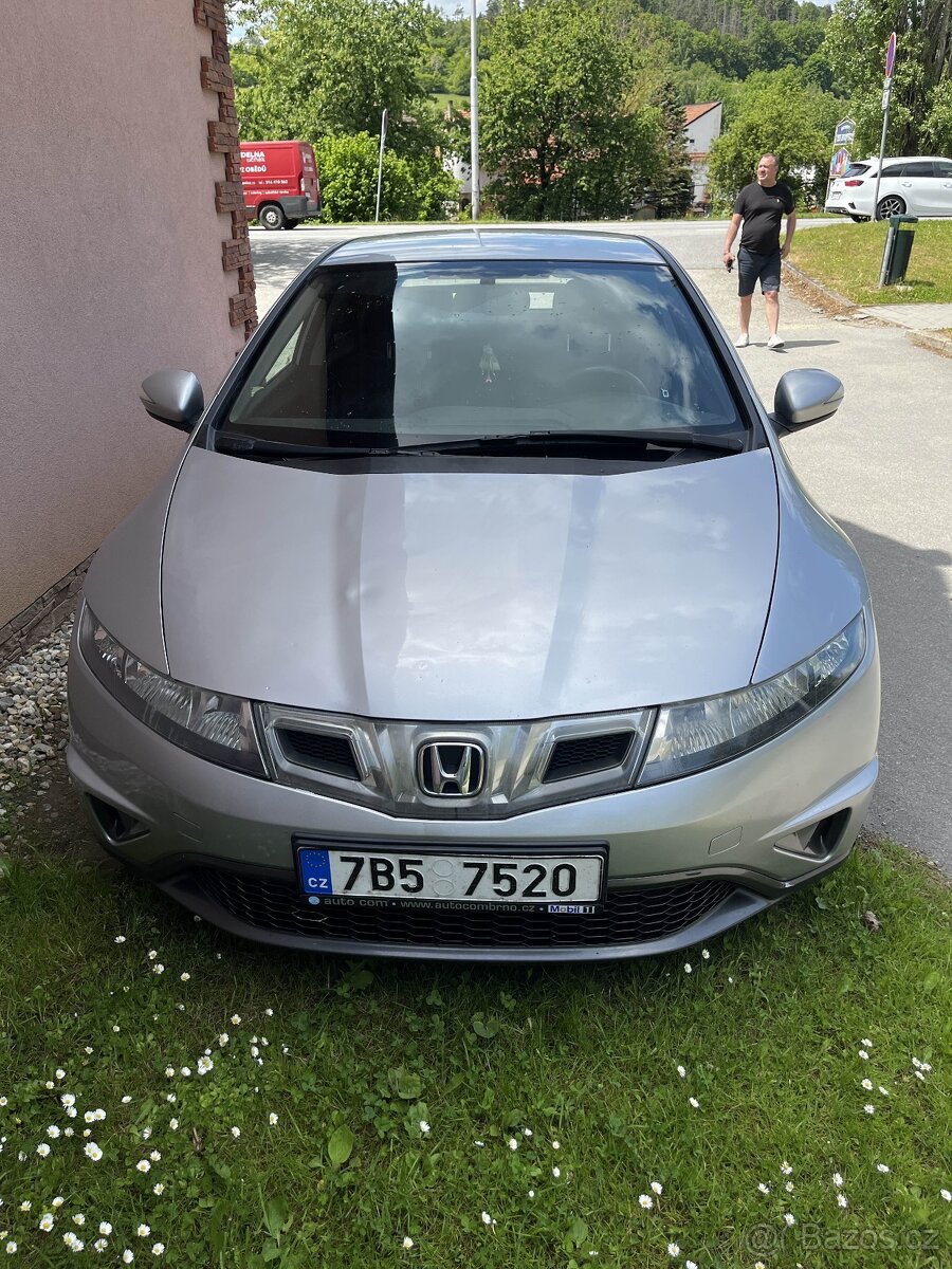 Honda Civic 1.8 i-vtec
