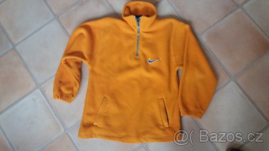 Mikina zn. Nike vel.146