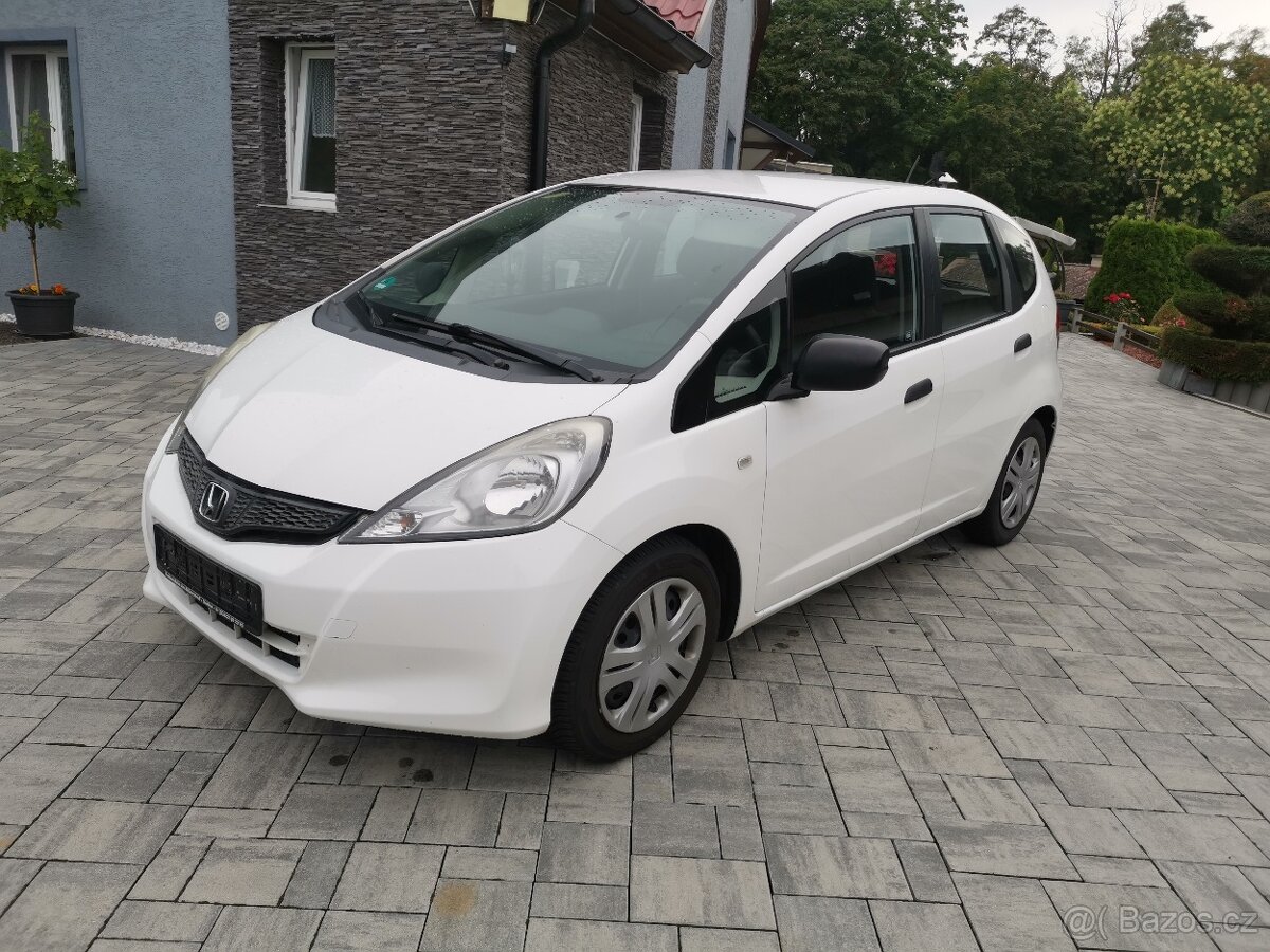Honda Jazz 1.2i VTEC 66kw - 121996km - PEKNY STAV