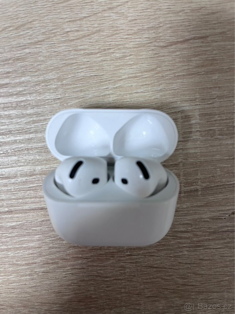 AirPods 4