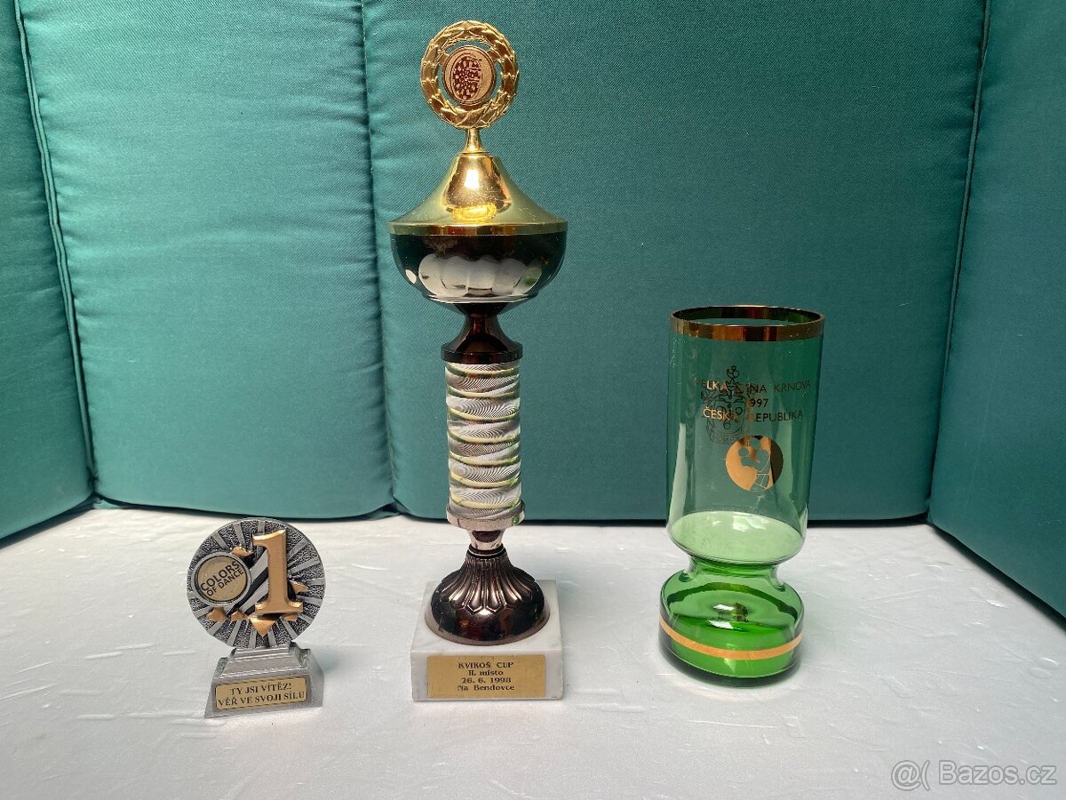 Prodám sadu 3 vítězných trofejí – různé velikosti dle fotogr