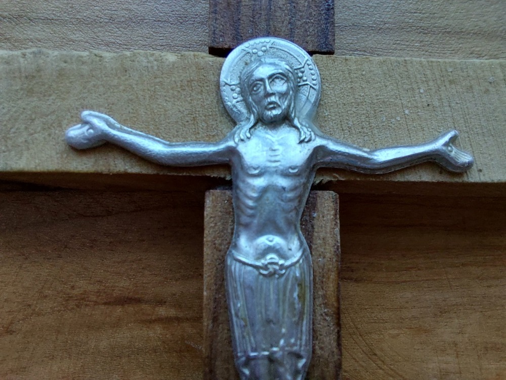 Nový dřevěný křížek olivovníku, Ježíš Kristus na kříži SLEVA