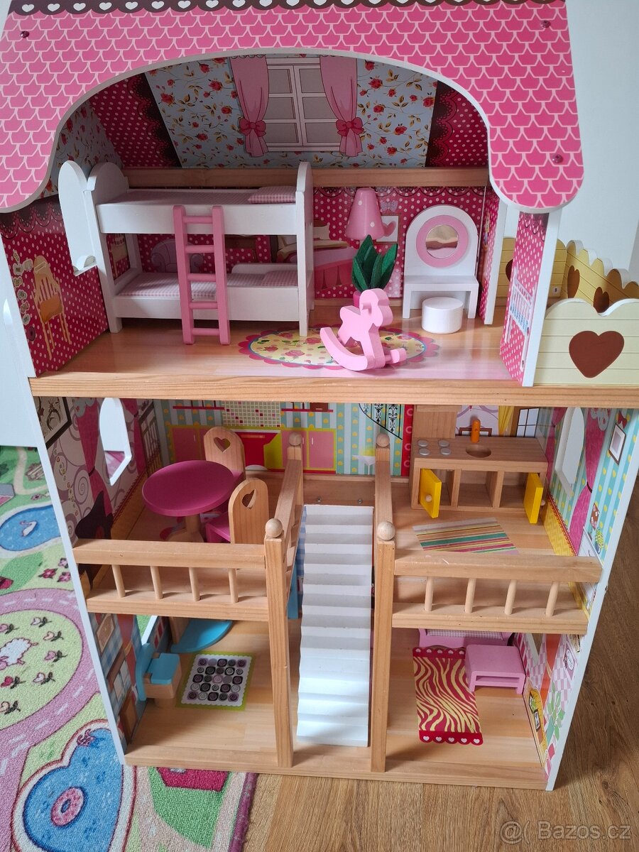 Domeček pro panenky