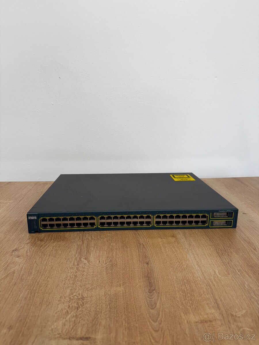 Použitý, spolehlivý Cisco WS-C2950G-48-EI - Řízený switch s
