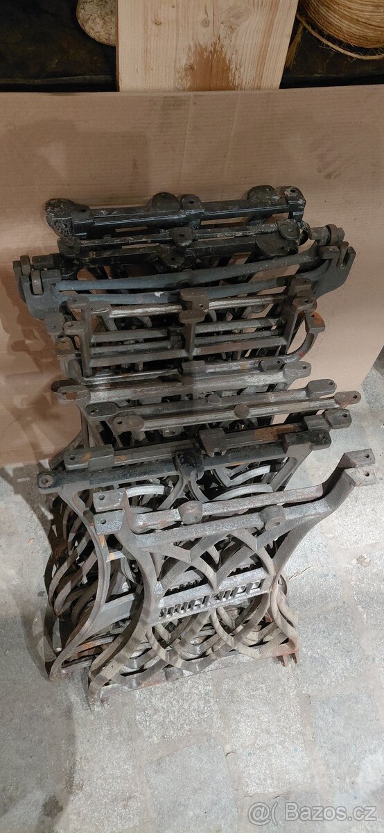 Staré šicí stroje