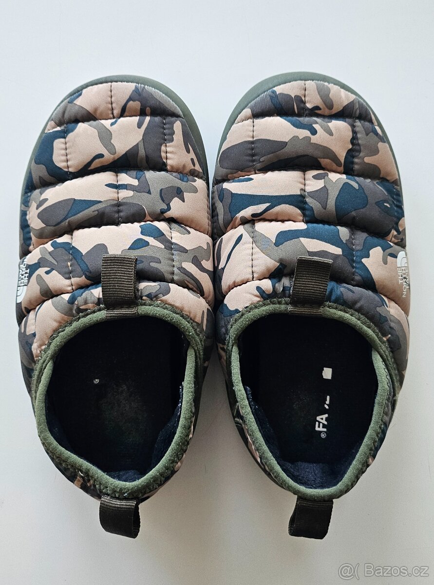 The NorthFace zimní dětské nazouváky vel. EU 33,5