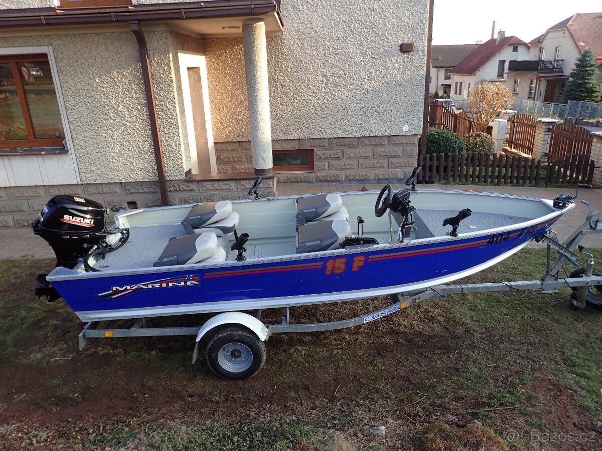 Hliníkový člun s motorem