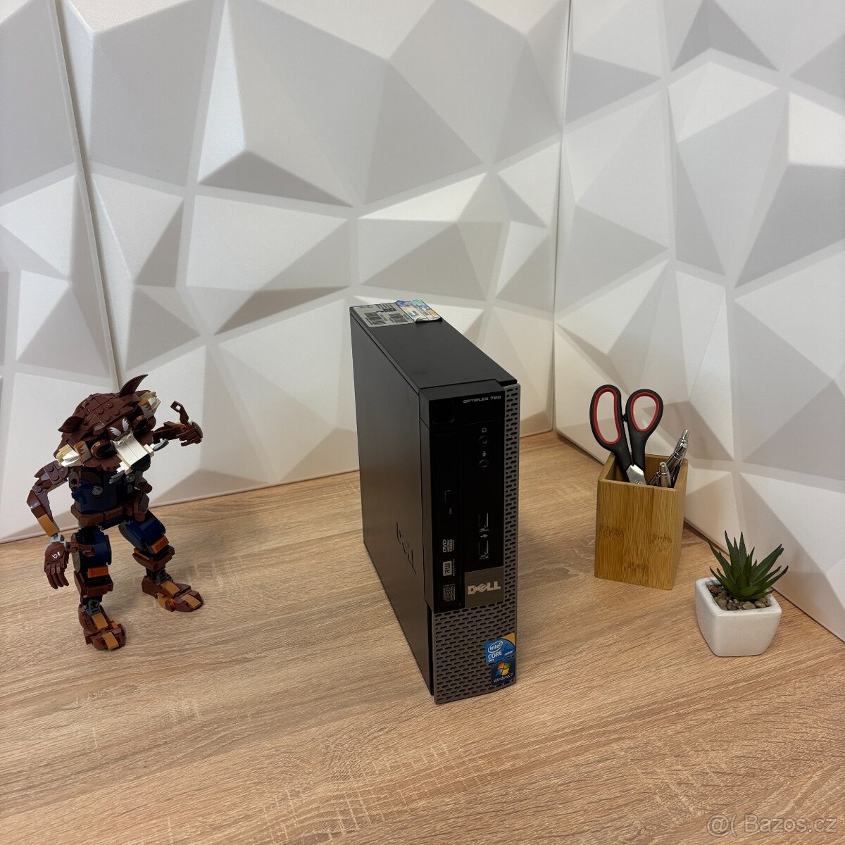 PC s Linux Mint Dell 780 USFF /E7500/4GB/120SSD ZAR