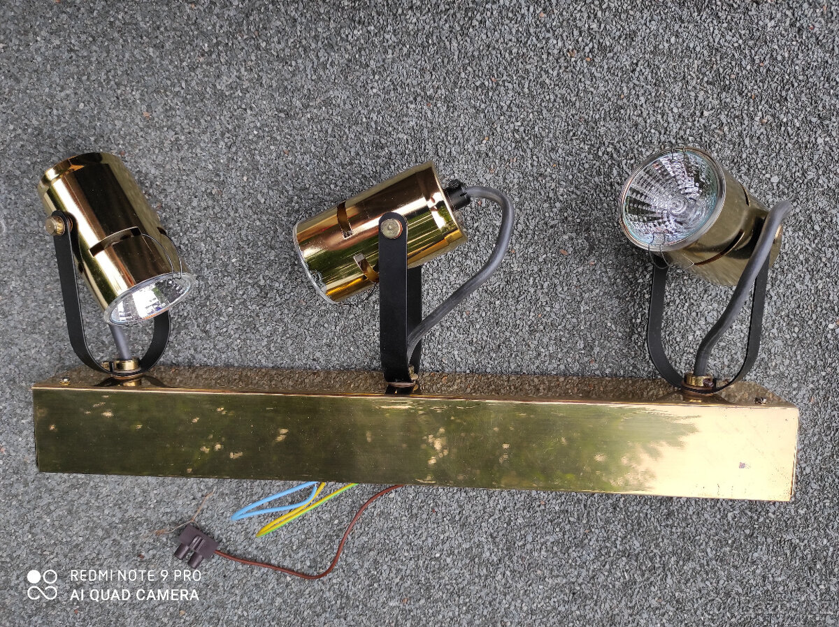 Stropní bodové světlo