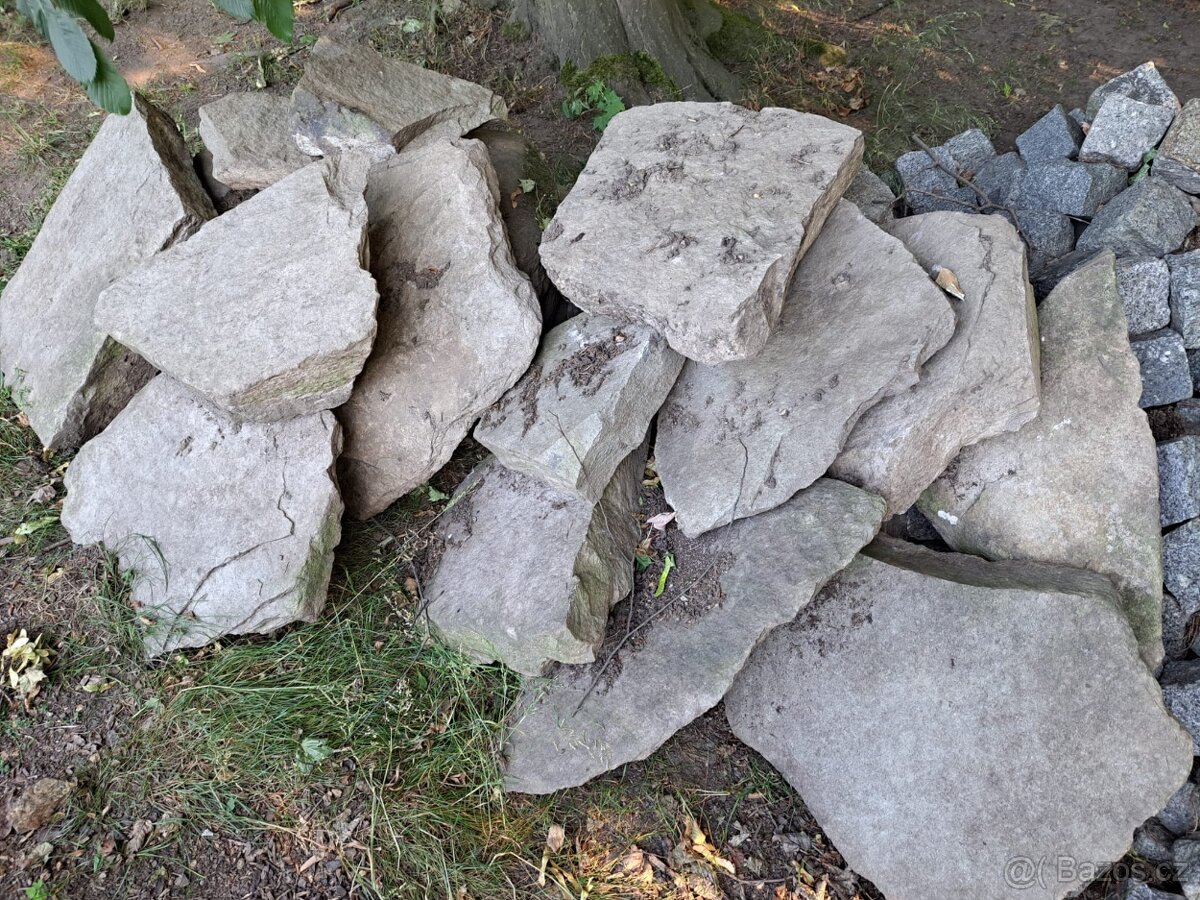 Zahradní kameny