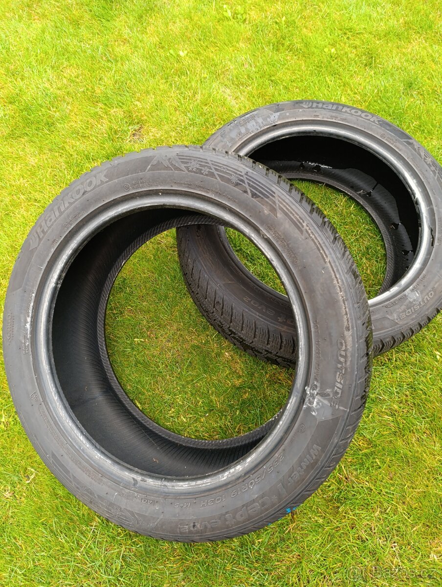 Zimní 2ks Hankook Winter IC. 235/50/19