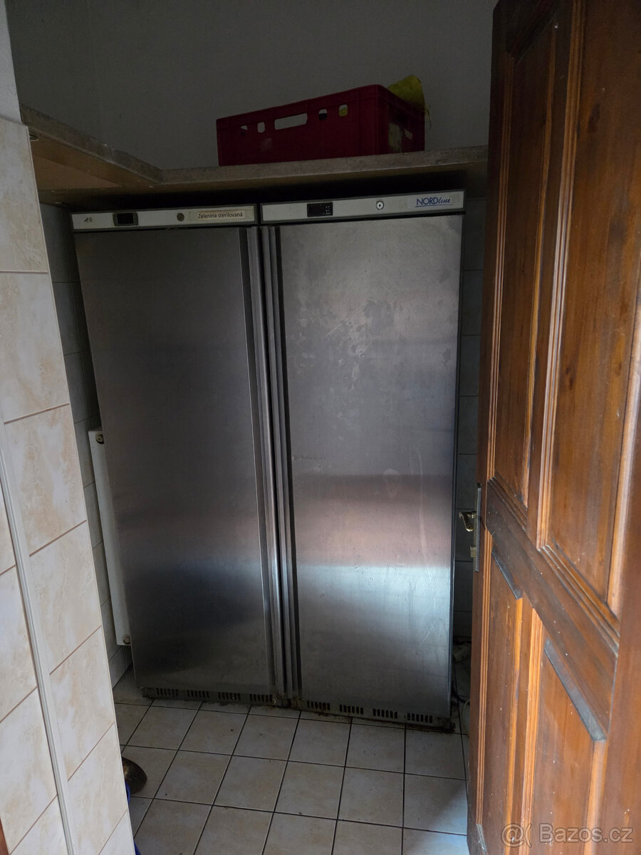 Prodám vybavení restaurace