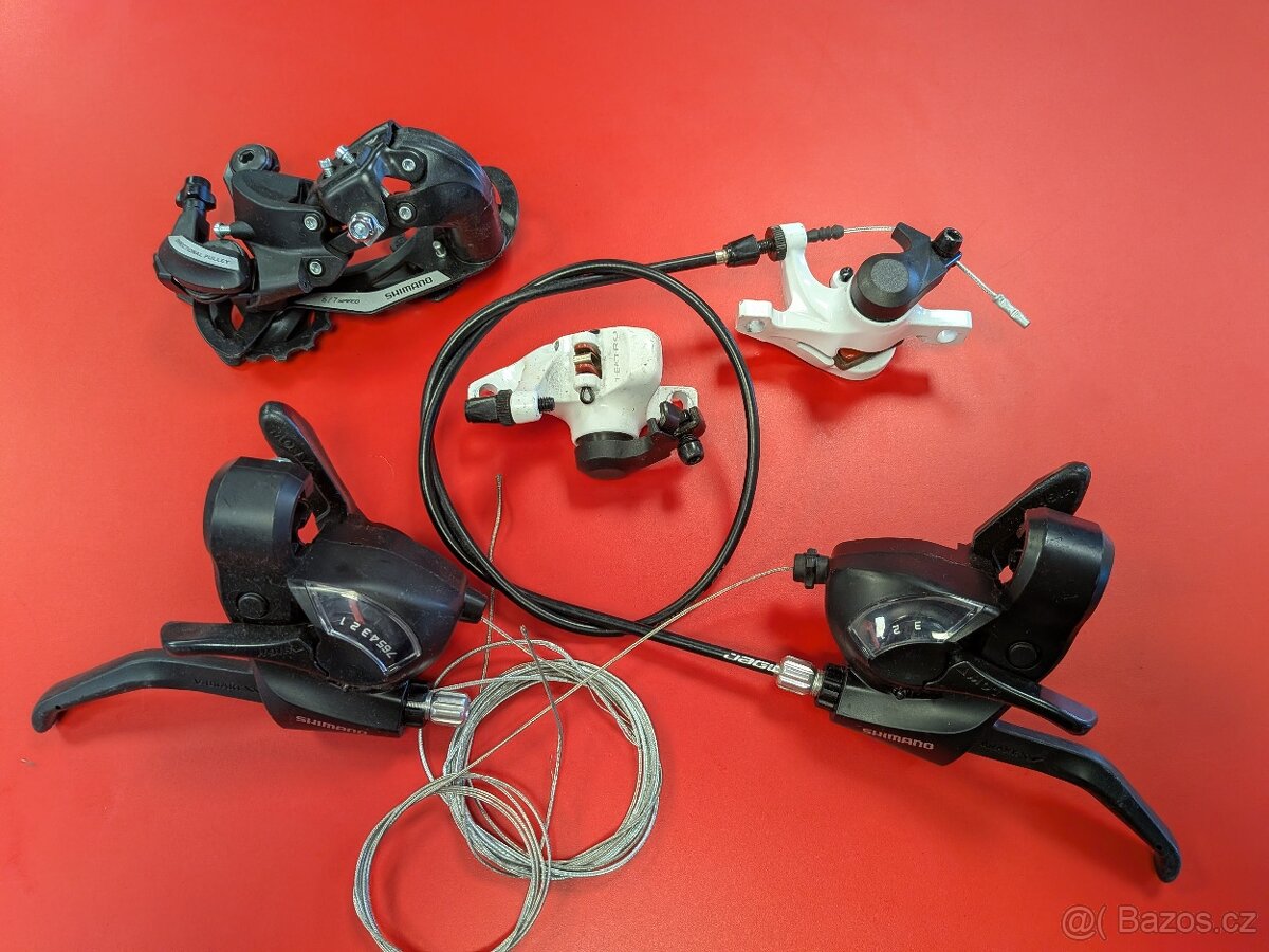 řazení a přehazovačka 3x7 + brzdy