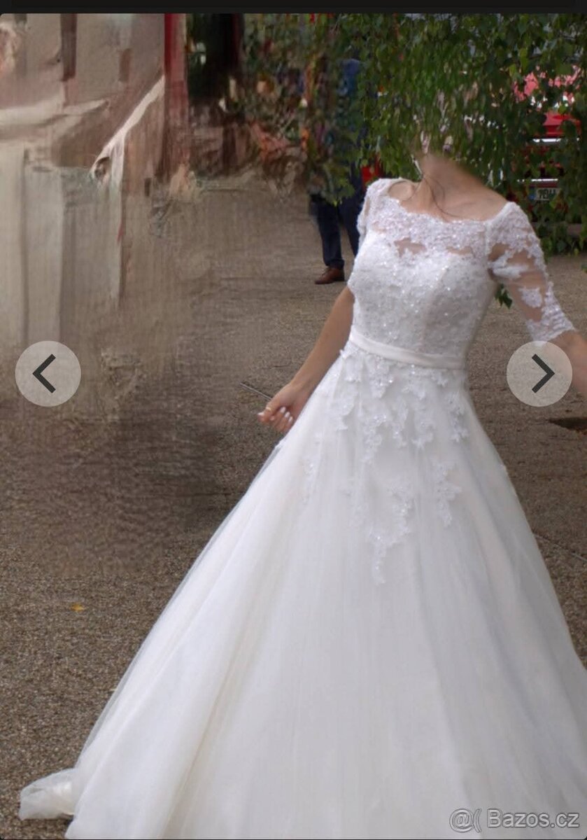 svatební šaty