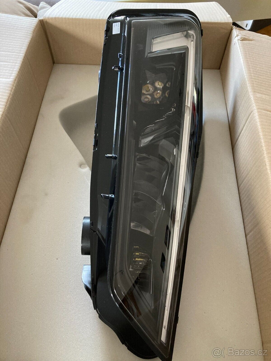 Audi R8 4S Facelift LED světlomety nové včetně řídící jednot