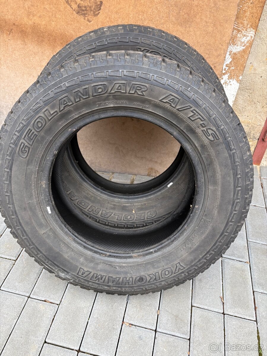 205/70R15