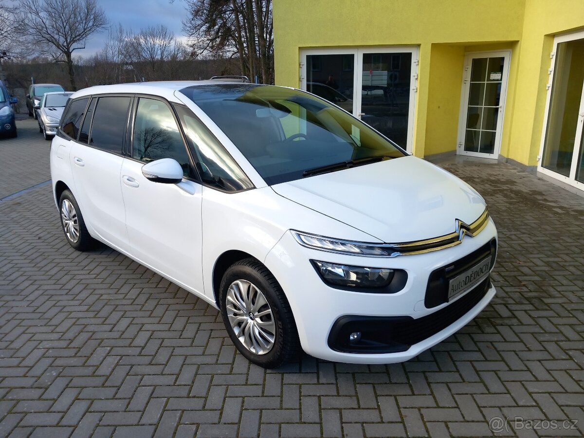 Citroën Grand C4 Picasso 1.2PT 7MÍST 2017 PO VELKÉM SERVISE