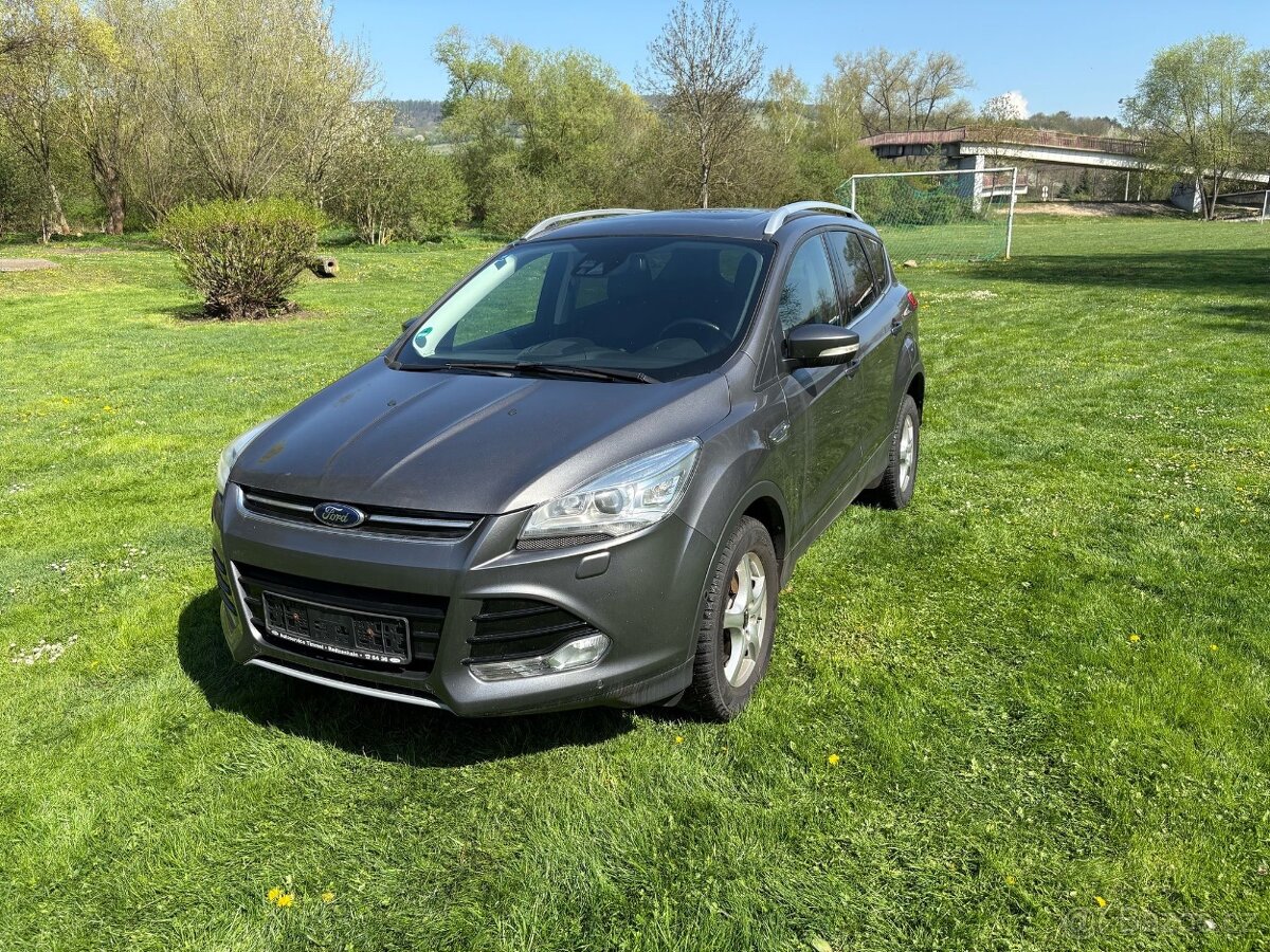 Ford Kuga 2.0TDCi 4x4, automat, r.2014, 1.Maj. serviska, STK