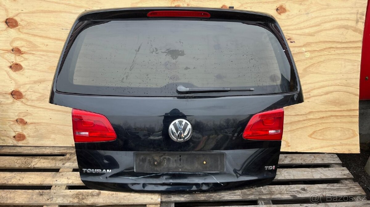 Páté dveře VW Touran 1T3