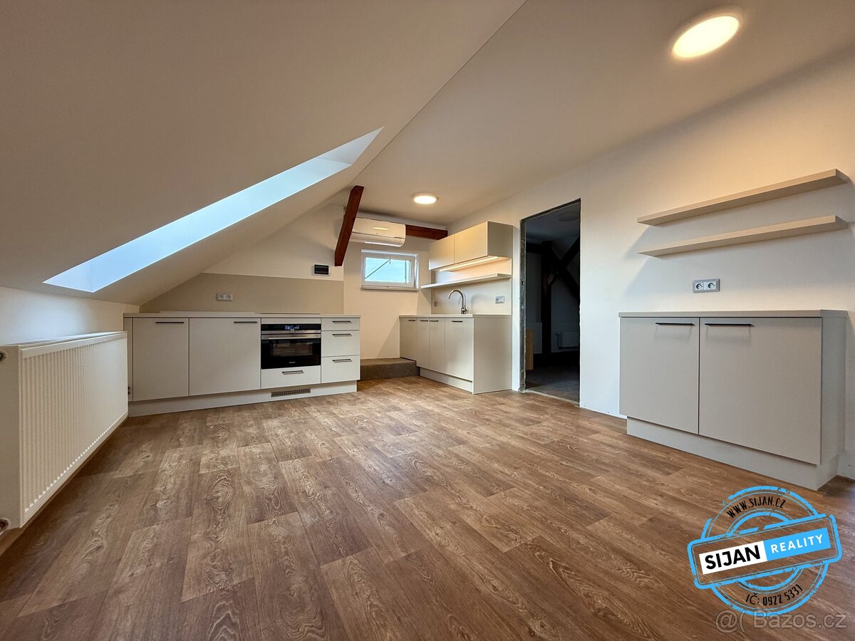 Pronájem bytu 2+kk, 105 m2 v Opavě, ev.č. 00573
