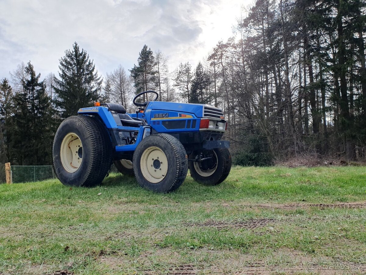 Iseki TU257