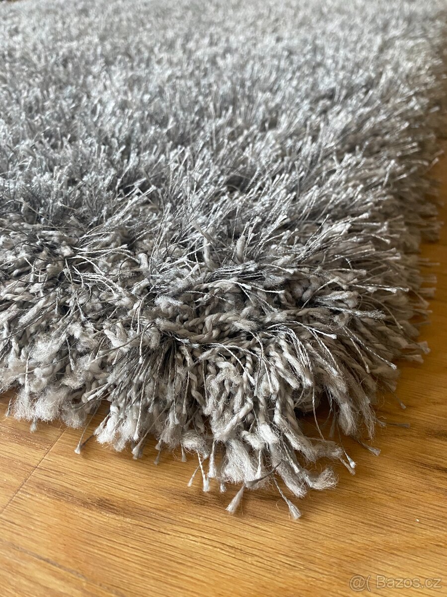 Koberec s vysokým chlupem 80x150cm