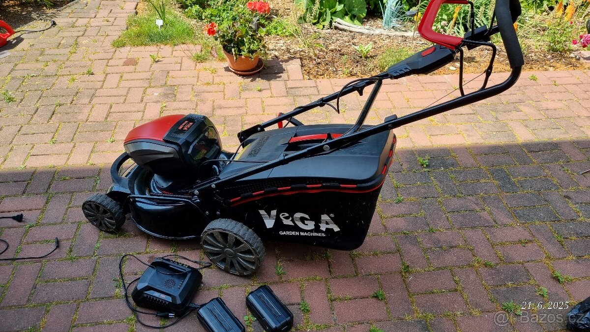 AKU Sekačka VEGA