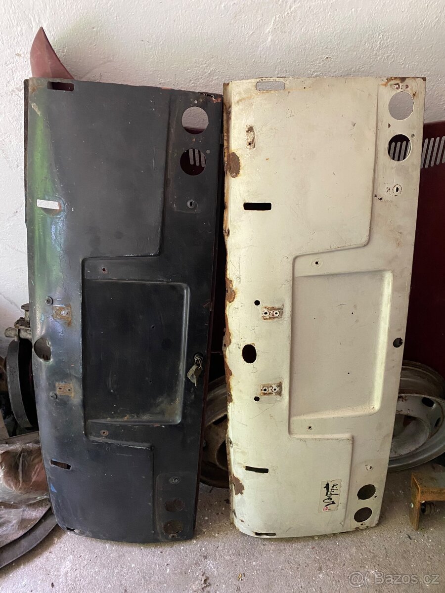 Renault R8, Renault 8 zadní čelo
