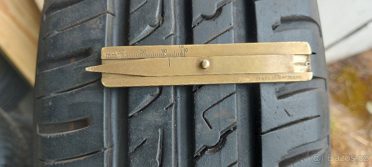 Letní pneu 185/65R15 Barum (62)