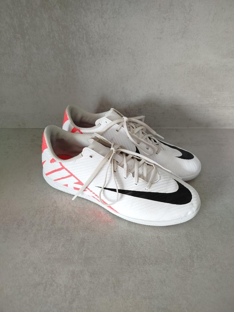 SÁLOVKY NIKE MERCURIAL VAPOR 15 CLUB IC