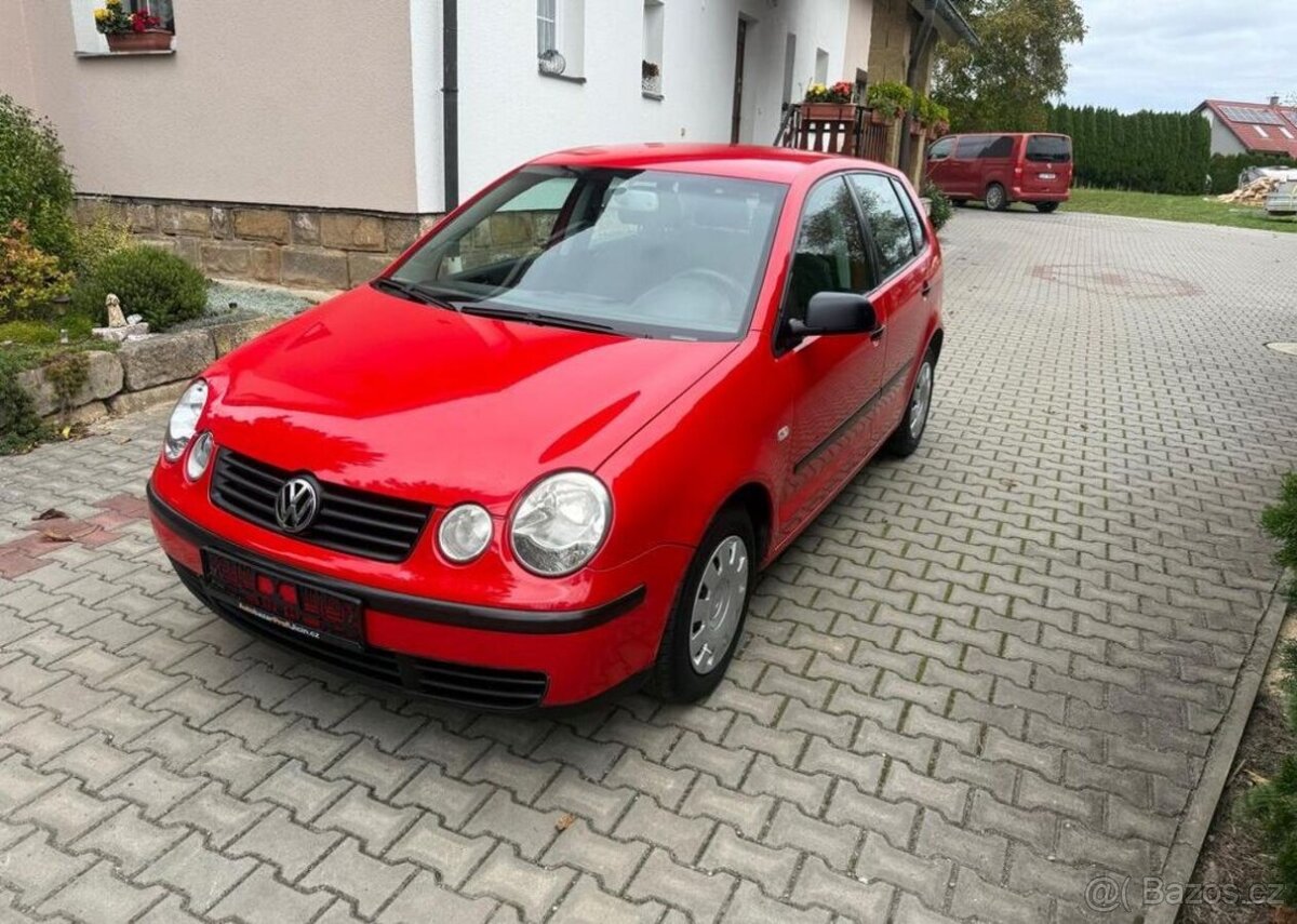 Volkswagen Polo 1,2i klima výhřev sedadel benzín