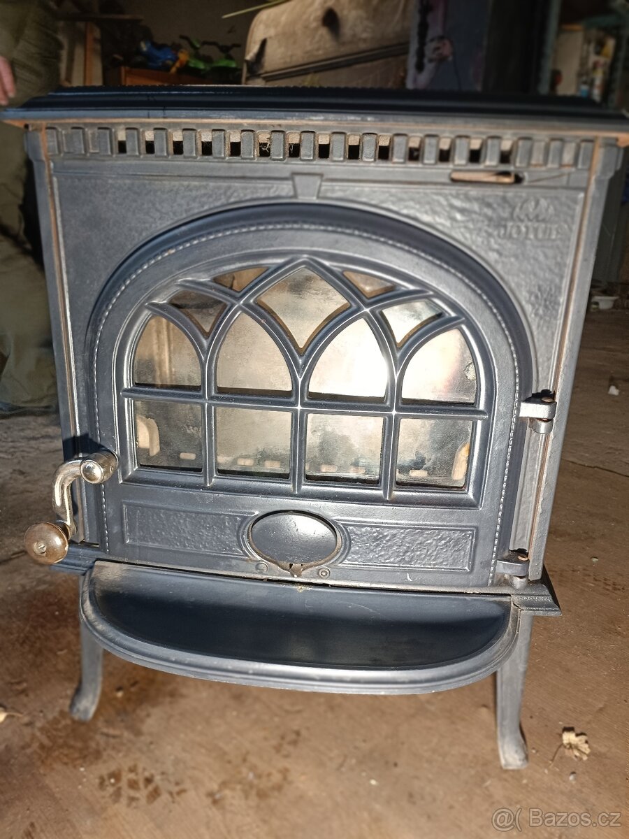 Litinová kamna Jotul F3