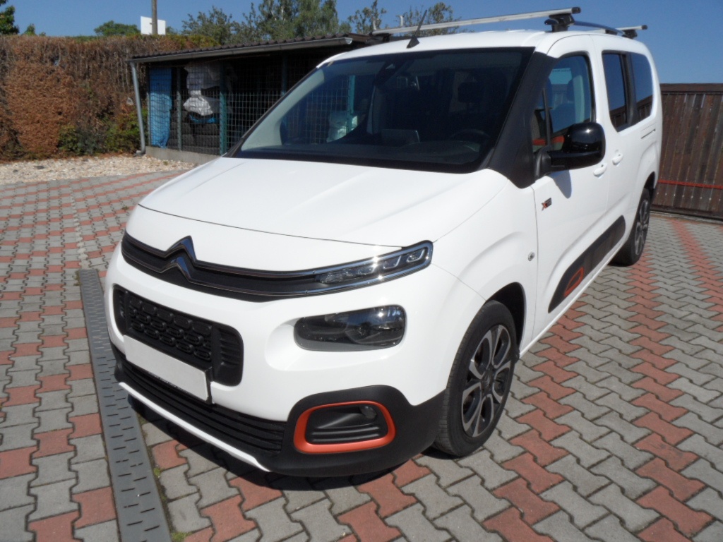 Citroen Berlingo XL 1.5 BlueHdi,96kw,zak. ČR,naj.106tis.