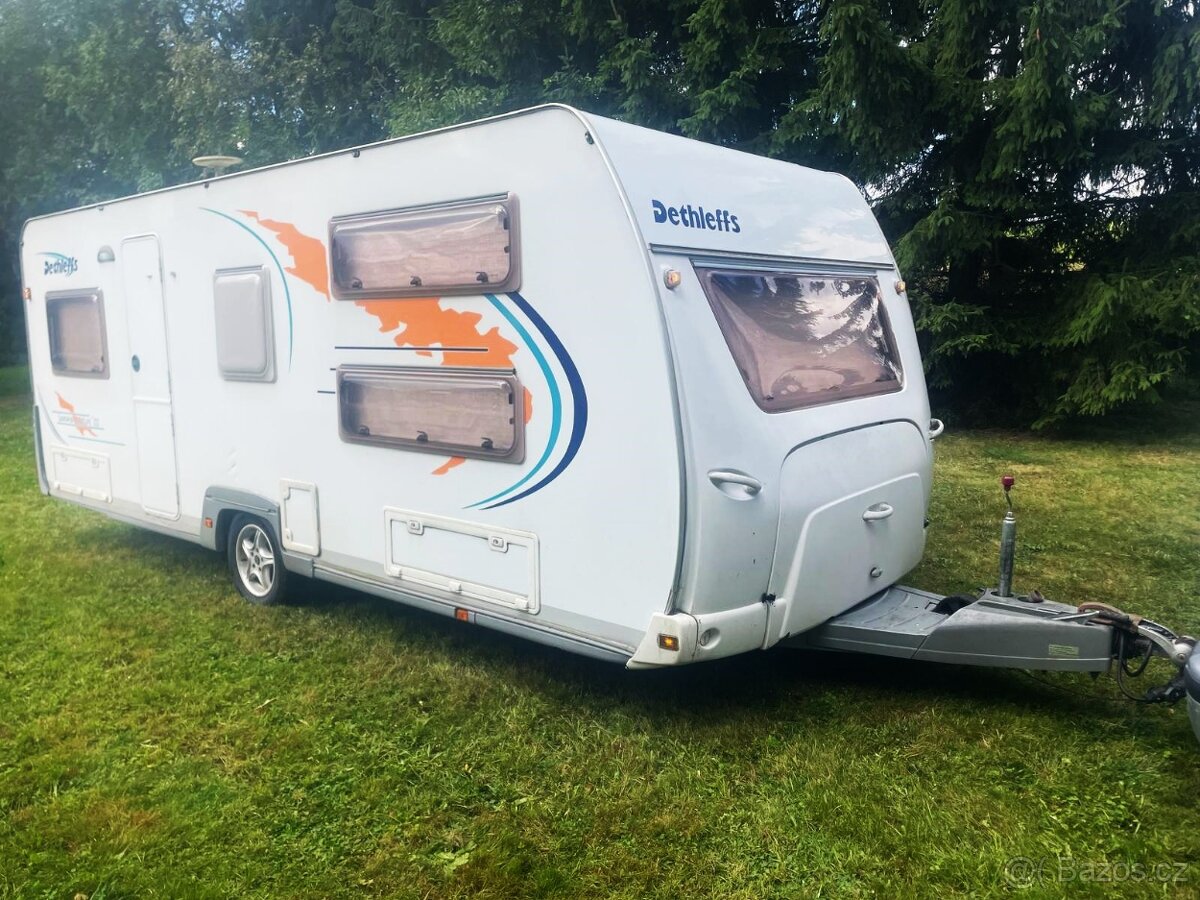 DETHLEFFS 540, předstan, solár, palandy, 100km/h