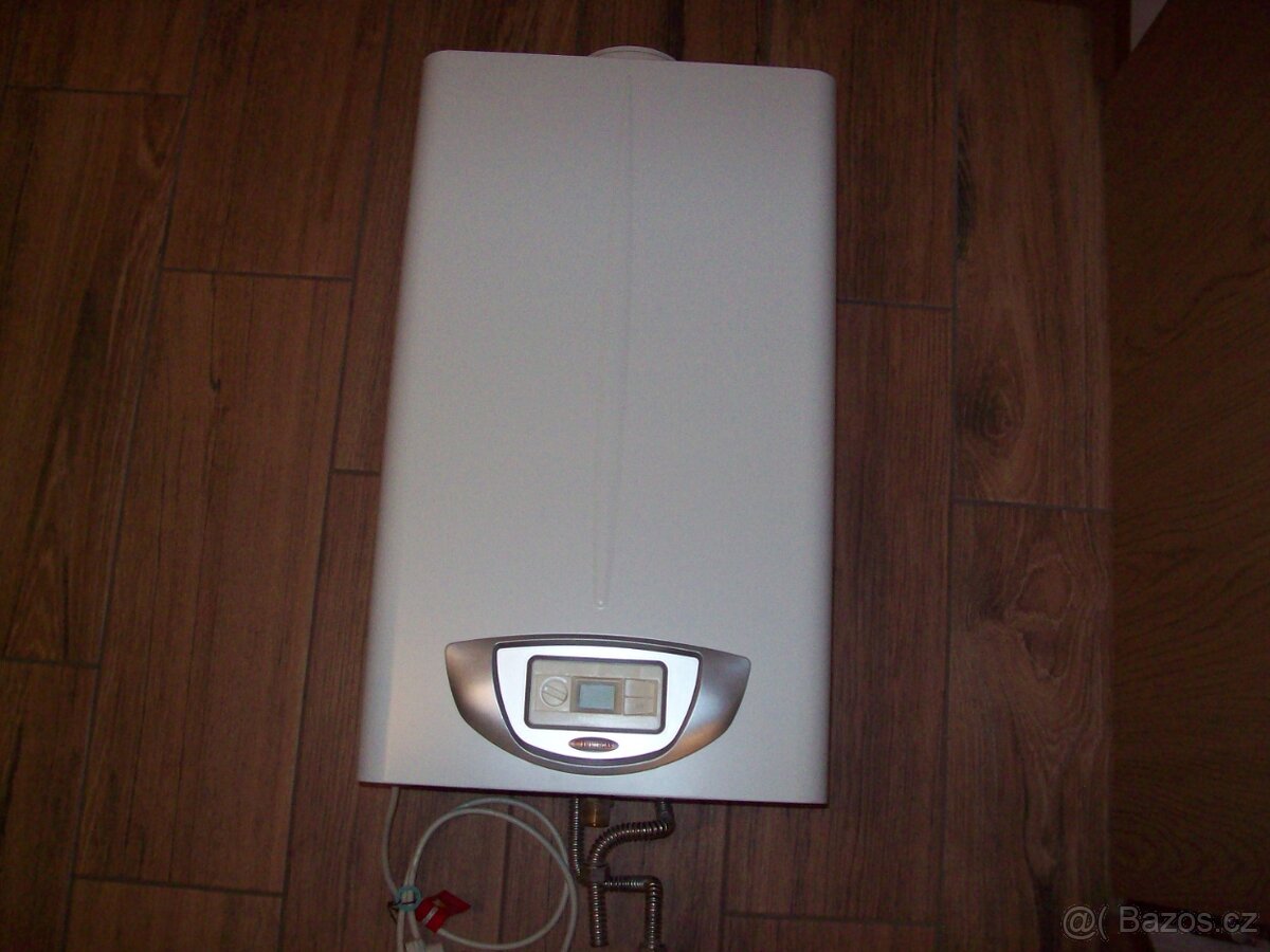 Plynový průtokový ohřívač zánovní