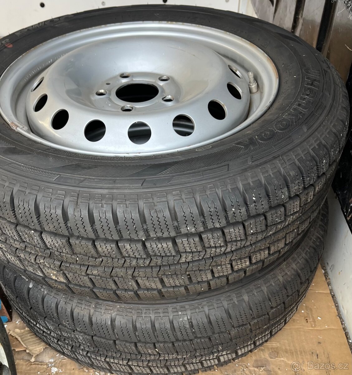 Plechová kola se zimními pneu R16, Renault Trafic