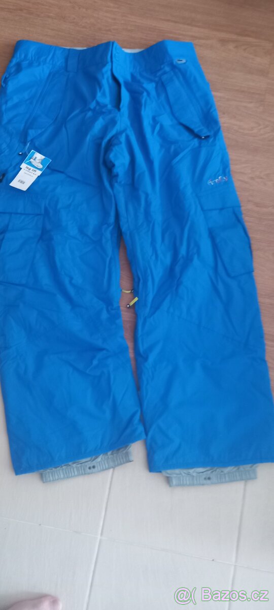 Lyžařské kalhoty Firefly a Völkl