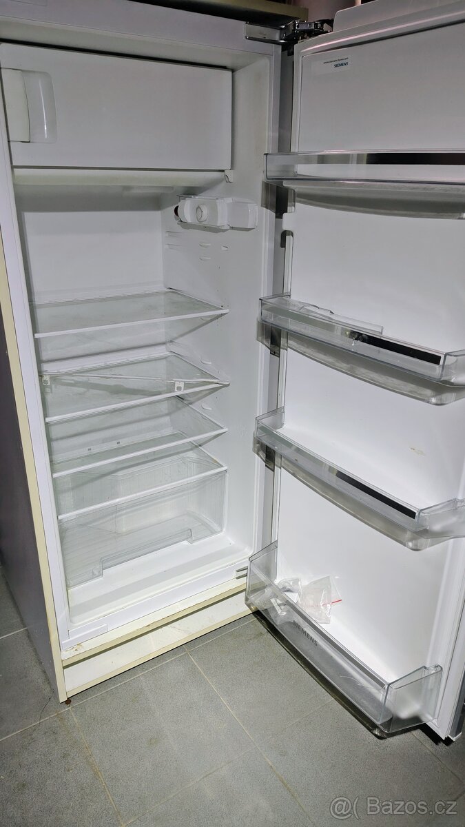 Vestavná lednice Siemens