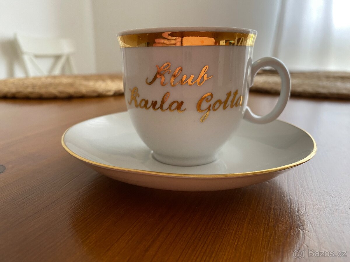 Hrneček fanklubu Karla Gotta