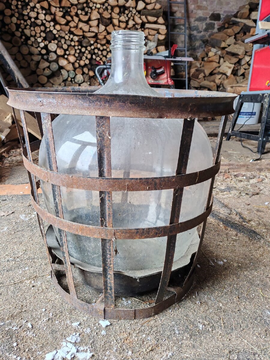 Demižon 50l s košem