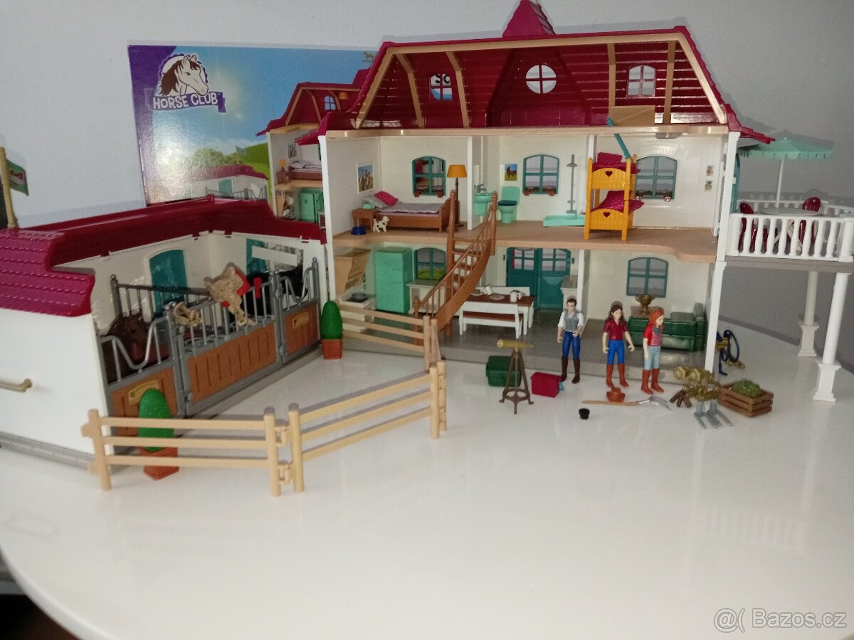 Koňská stáj SCHLEICH