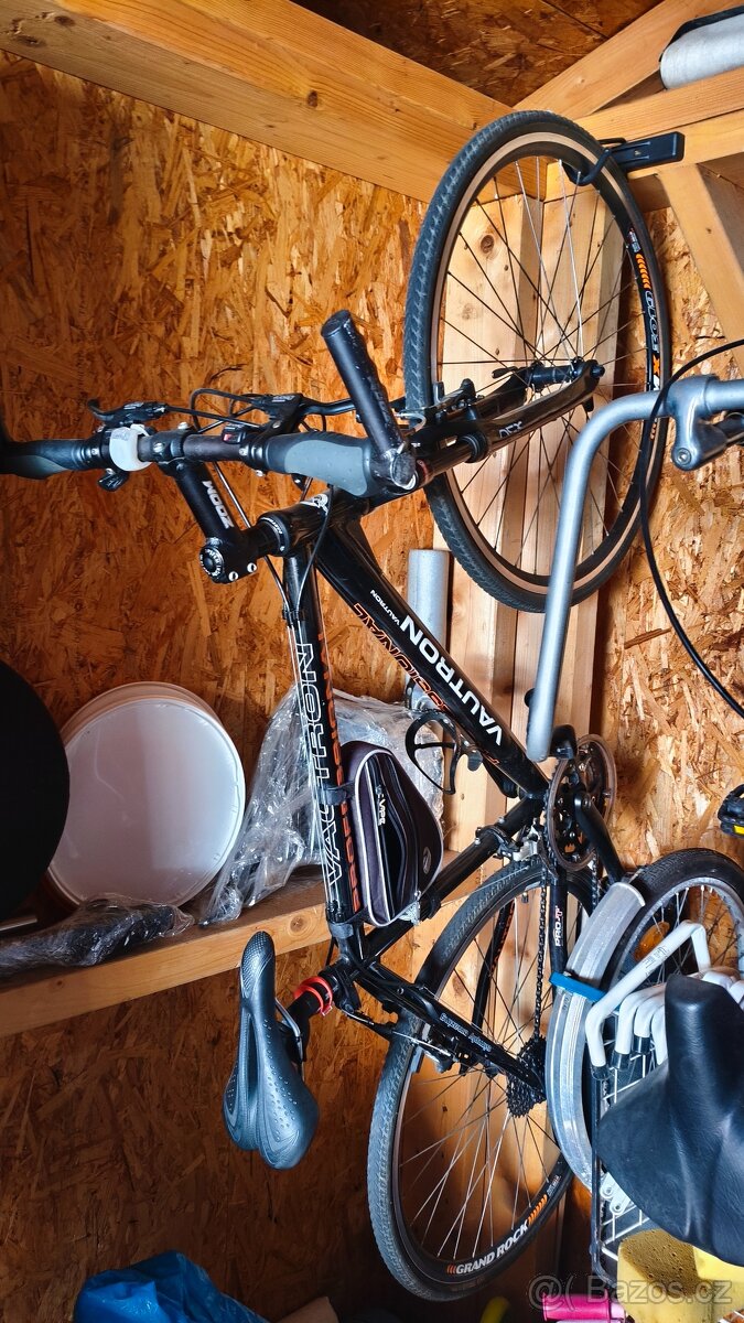 Trekingové kolo Vautron