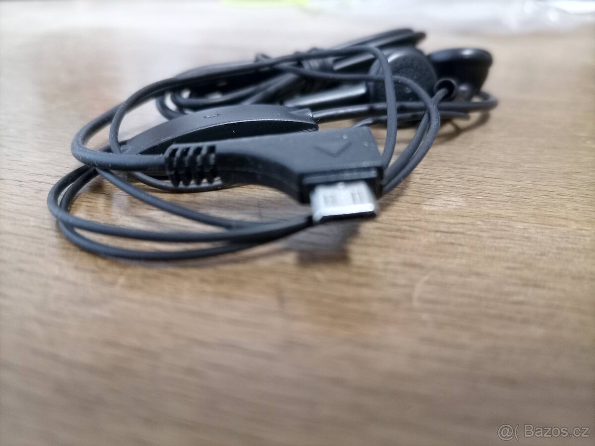 Sluchátka S4 micro USB model EHS49UMAME
