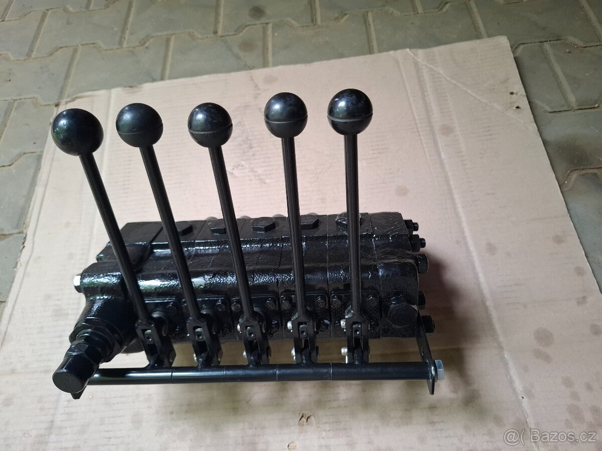 rozvaděč hydrauliky